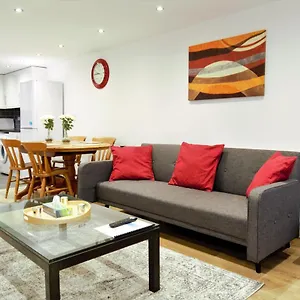 Stylish 2 Bedroom In The Heart Of Greenwich London