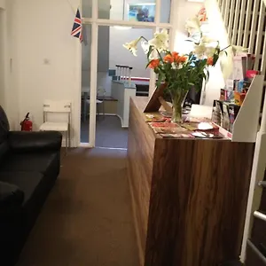 2* Konukevi Silkhouse