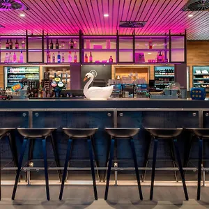 4* Otel Moxy Stratford